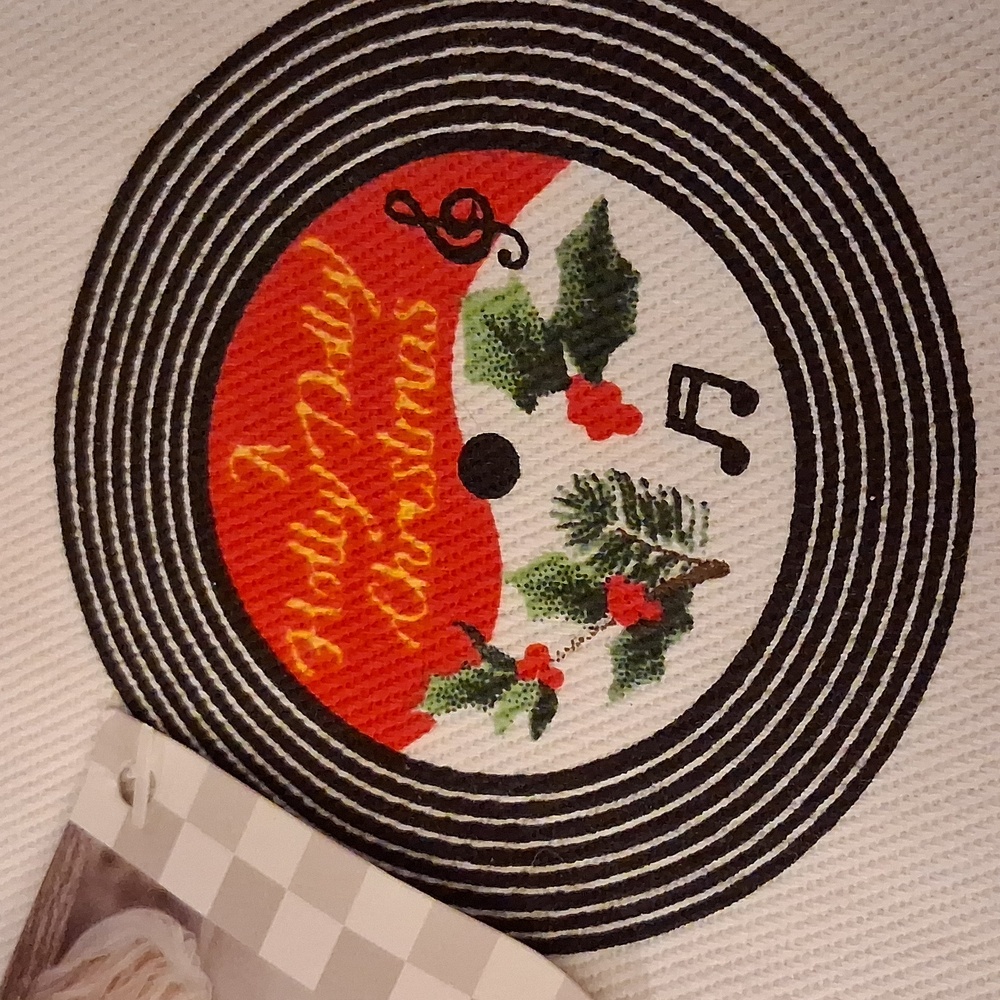 A HOLLY DOLLY CHRISTMAS TEA TOWELS - Picture 2 of 3